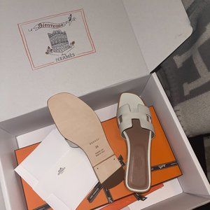 Hermes Oran 38 Sandals 100000% auth New